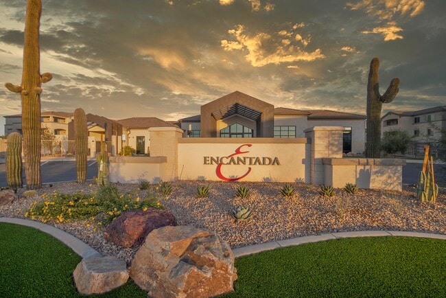 Building Photo - Encantada La Estancia