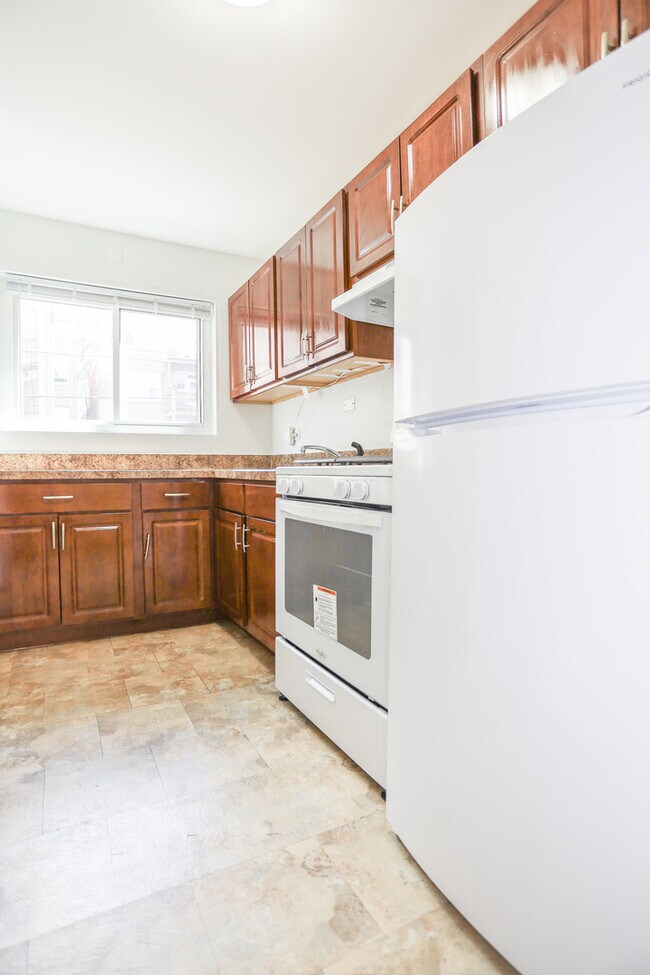 Foto del edificio - 6717 N Hermitage Ave