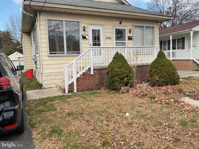 Foto del edificio - 1917 W High St