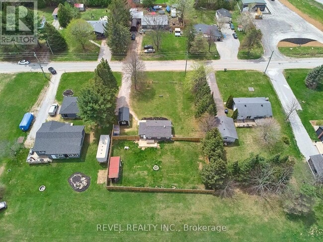 Building Photo - 3253 Grayshott Dr