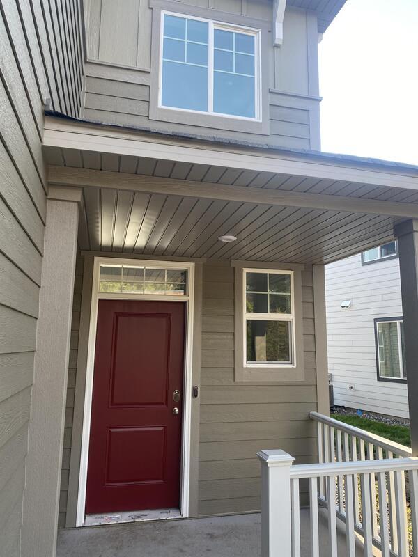 Foto del edificio - 9923 Bluebird St NW