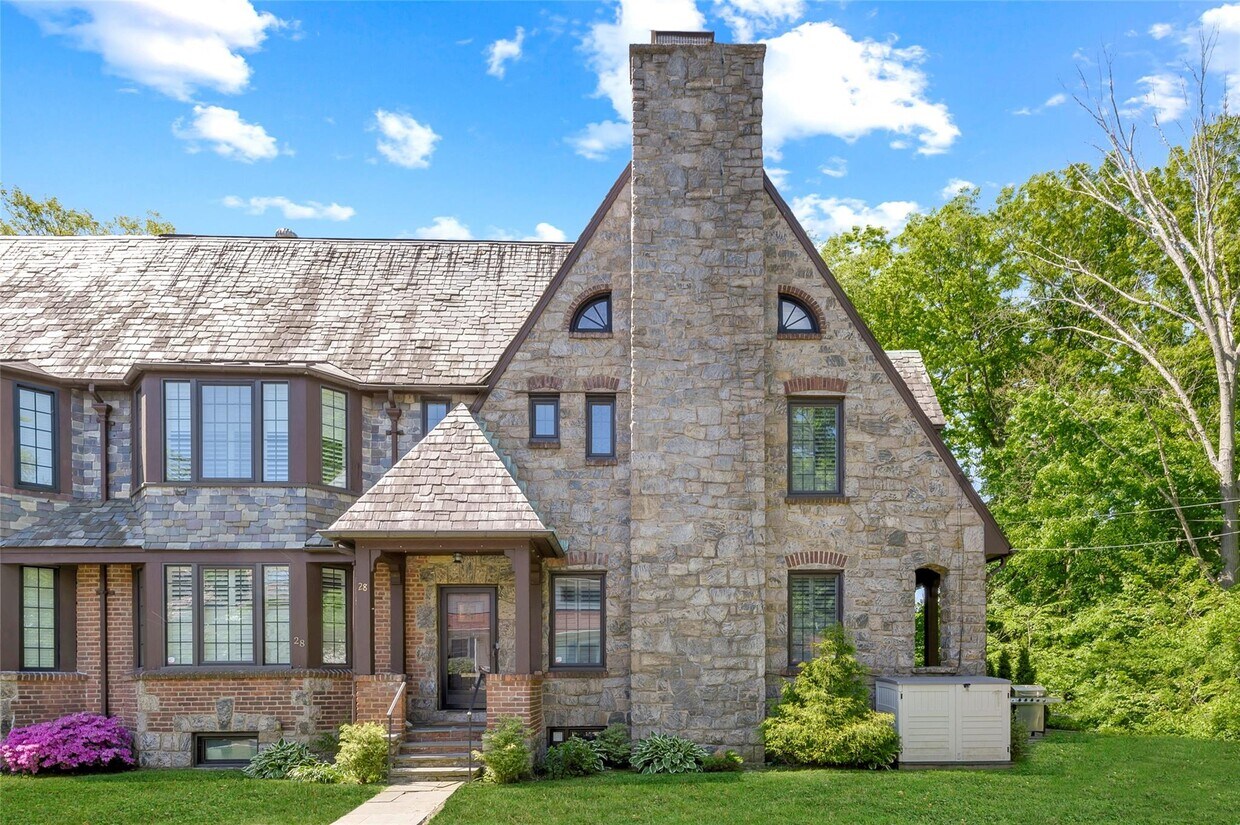 Foto principal - 8 Manning Cir