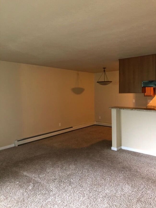 Foto del edificio - 2 bed 2 bath condo in a Central East Boulder location. Perfecting for Commuting!