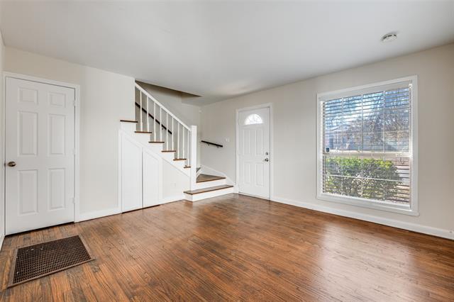 Foto del edificio - 306 N Montreal Ave