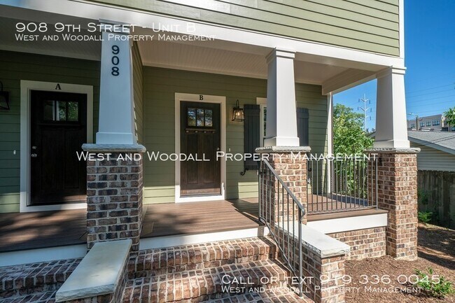 Building Photo - New duplex in the heart of downtown Durham!