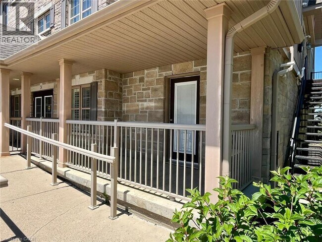 Photo du bâtiment - 1460 Highland Rd W