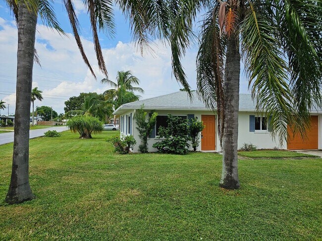 Foto del edificio - Beautiful duplex in the heart of Boynton B...