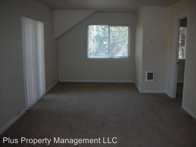 Building Photo - 1181 NW Knoxville Blvd