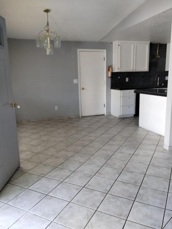 Building Photo - 1337 Spooner Drive