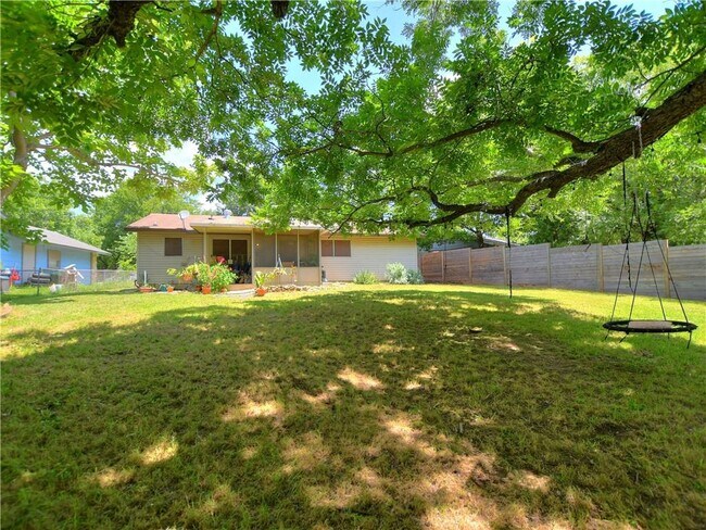 Building Photo - 4911 Aberdeen Cir