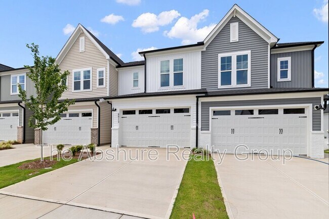 Building Photo - 8913 Kennebec Xing Dr