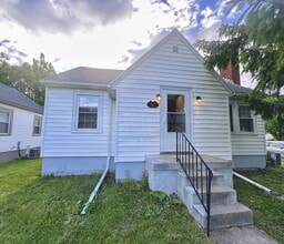 Building Photo - 2801 Kenmore Ave