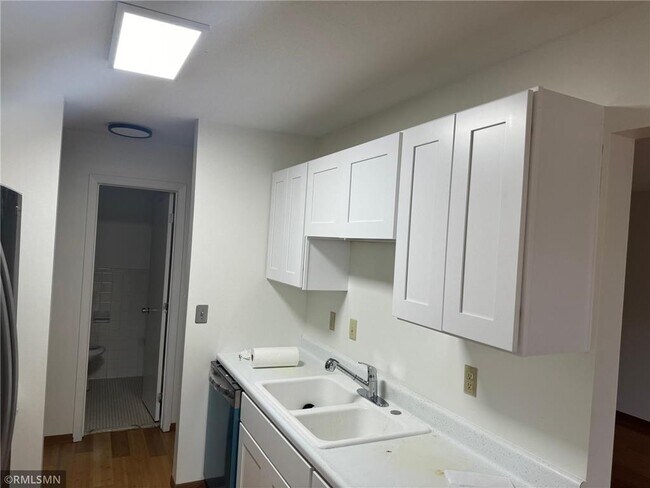 Foto del edificio - 4530 Park Commons Dr
