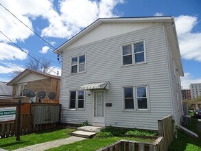 Building Photo - 40 Connaught St