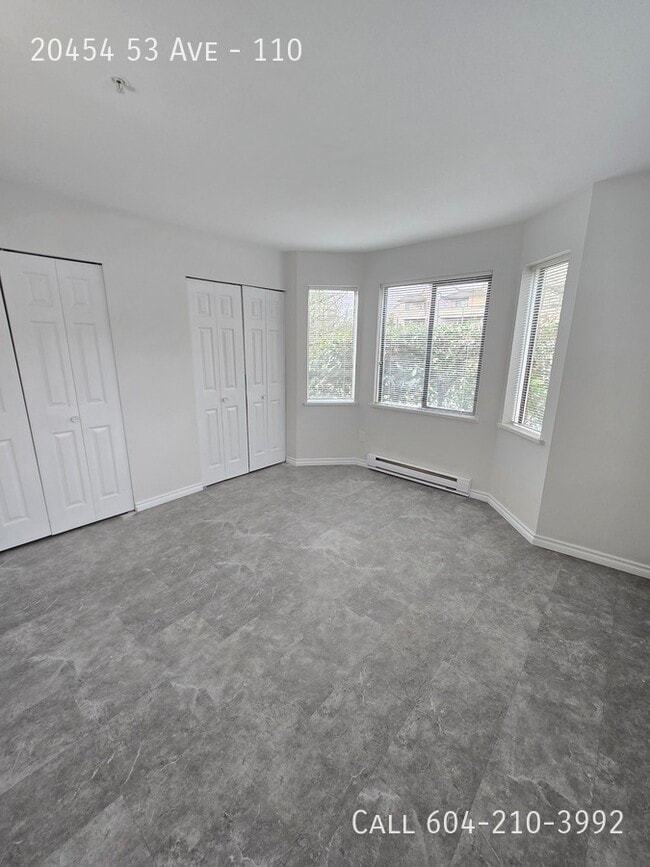 Building Photo - Conveniently Located Condo in Langley