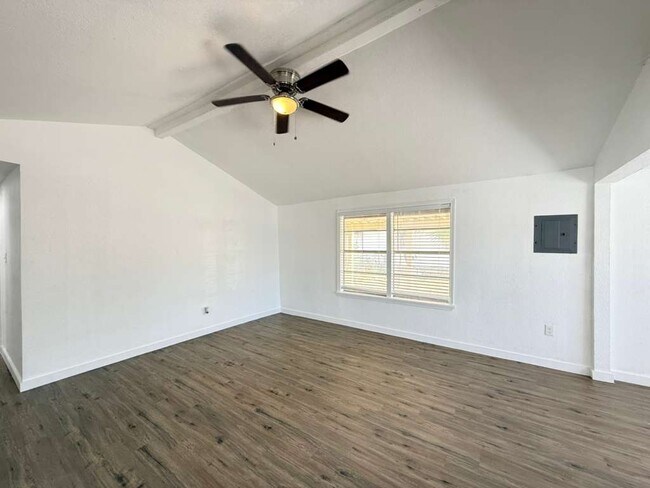 Foto del edificio - 206 Southlawn Ave