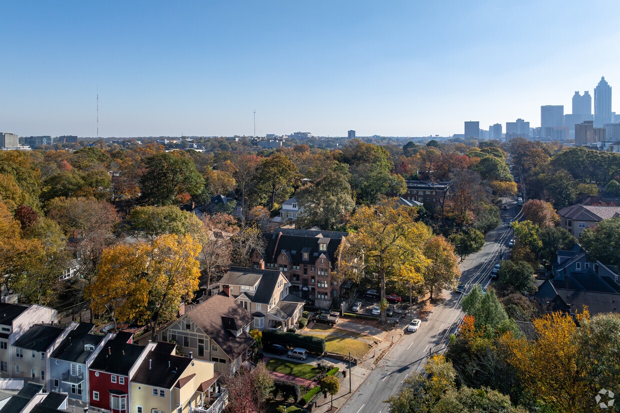Historic Midtown Garden District - 939 Piedmont Avenue
