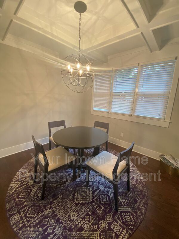 Foto del edificio - 137 Flora Ave NE