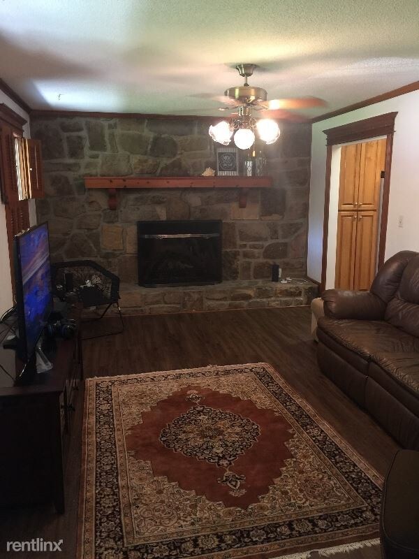 Foto del edificio - 3 br, 2 bath House - 1839 Bill Murdock Rd