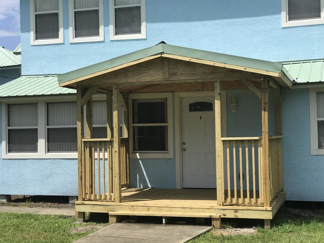 300 N Church St Unit C, Bunnell, FL 32110 Apartment for Rent in