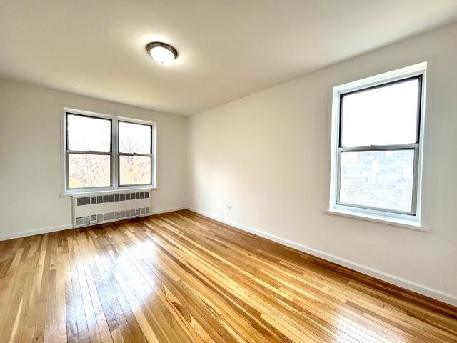 Foto principal - 2 bedroom in NEW YORK NY 10040