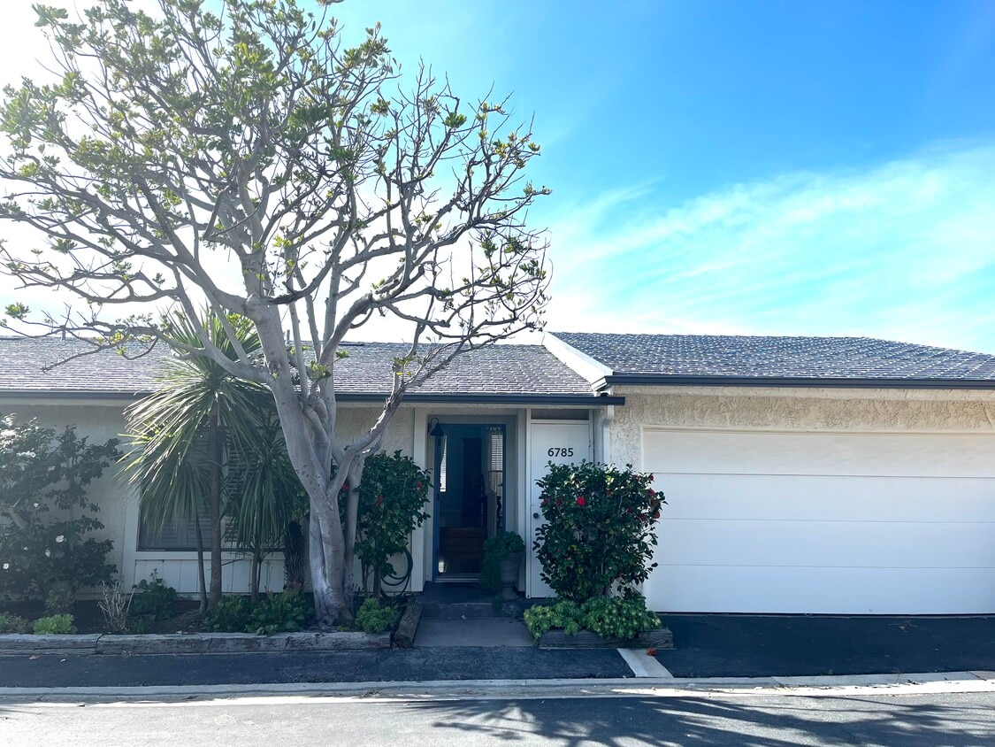 Primary Photo - 6785 Seawatch Ln
