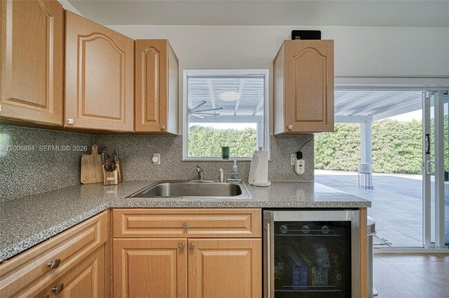 Foto del edificio - 10600 SW 80th Ct