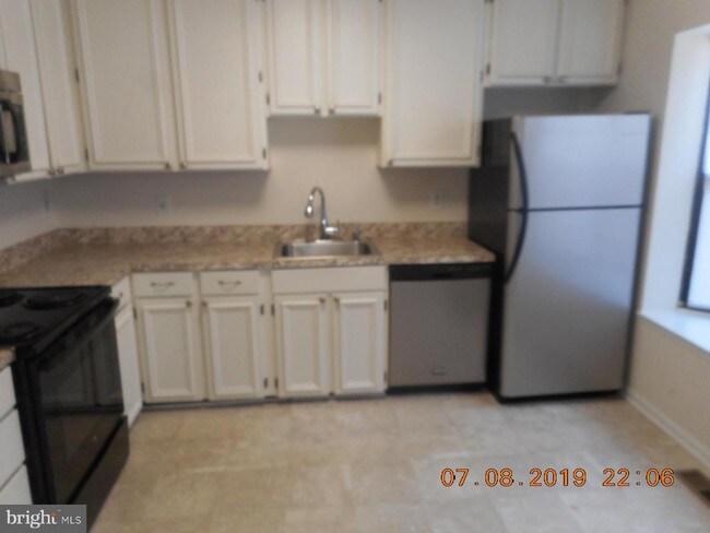 Building Photo - 7105 Kurth Ln