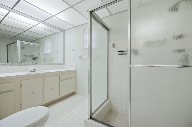 Foto del edificio - 920 NW 92nd Ave