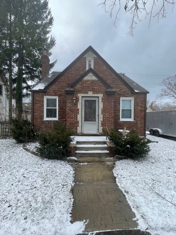 315 N Main St, Marine City, MI 48039 House Rental in Marine City, MI