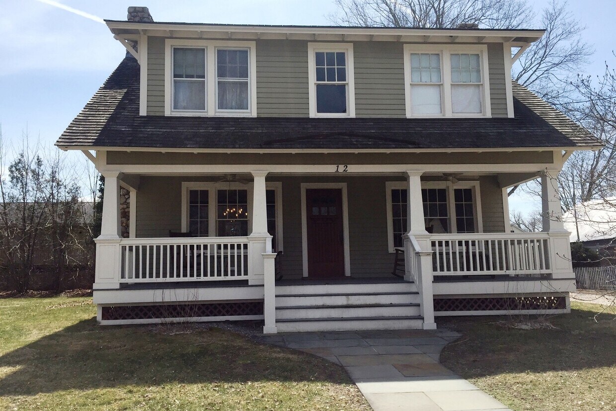 Primary Photo - 12 Bushnell St