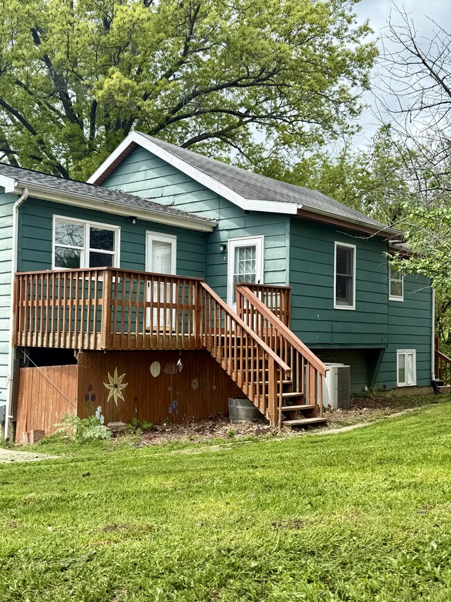 Building Photo - 10 Suncrest Ter