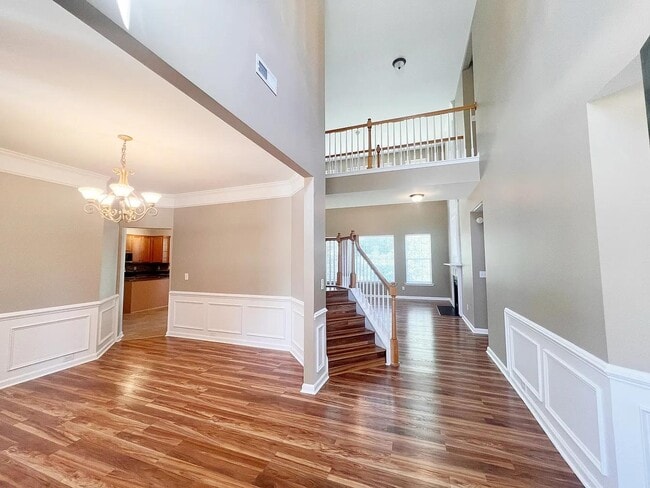 Building Photo - 703 Kingsmoor Dr