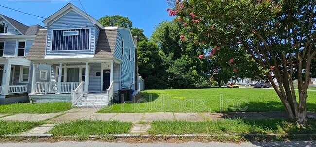 Building Photo - 62 Elm Ave