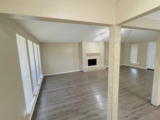 Building Photo - 7318 Elderberry Ln