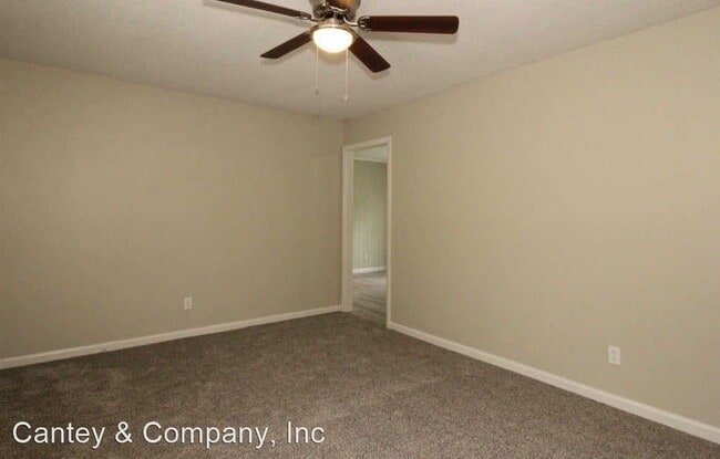 Building Photo - 3 br, 1.5 bath House - 1645 Bywood Drive