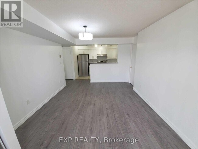 Building Photo - 4620-4620 Guildwood Way
