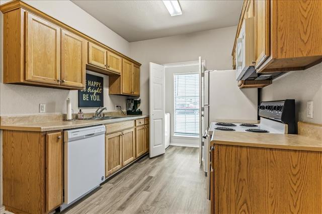 Foto del edificio - 115 Collett Ct