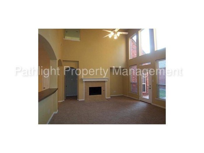 Foto del edificio - 10095 Planters Row Dr