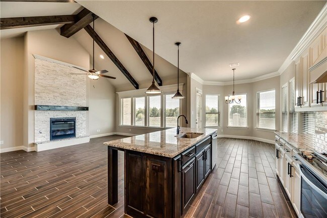 Foto del edificio - 4101 Bluff View Dr