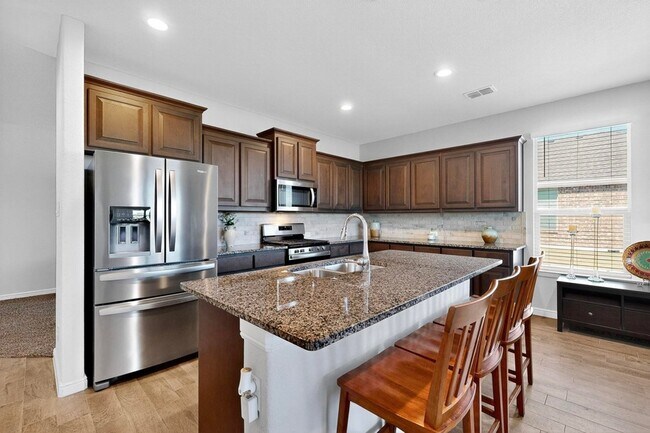 Building Photo - 1213 Pacifica Trail