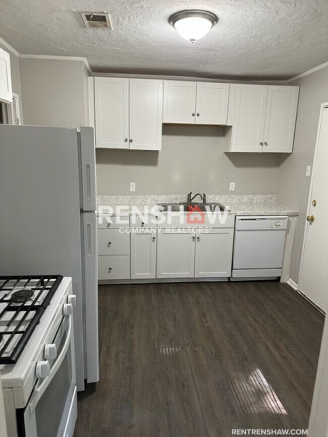 Foto del edificio - Charming 3/1 Home In Frayser Now Available!