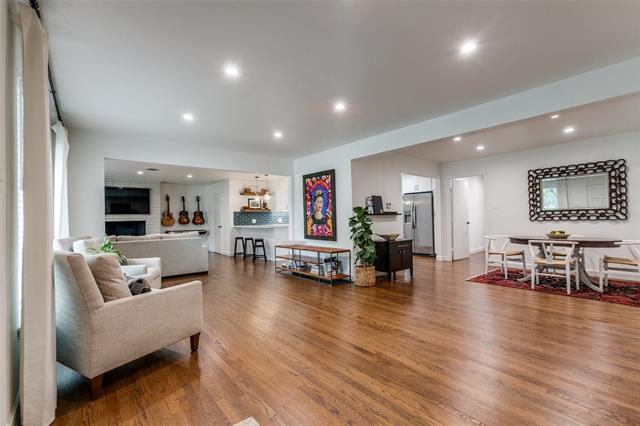 Foto del edificio - 9802 Mercer Dr