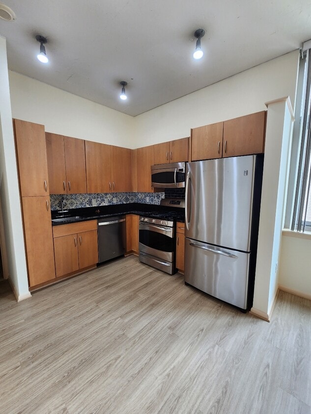 Primary Photo - 811 4th St NW