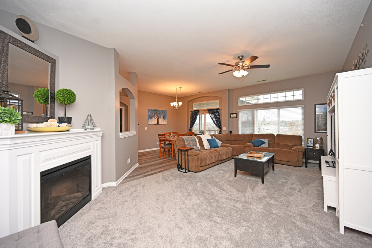 Living Room - 7644 Bridge Point Dr