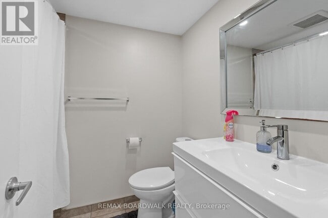 Photo du bâtiment - 1318 Highgate Rd