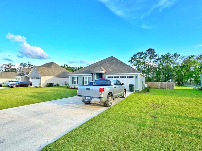 Building Photo - 3017 Dowington Dr
