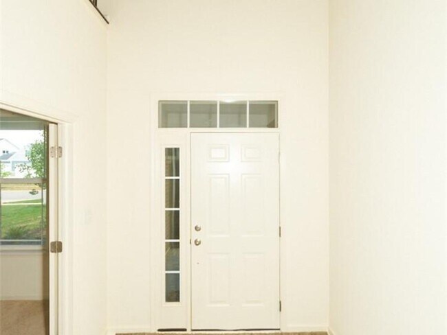 Building Photo - 8255 Carnegie Ln