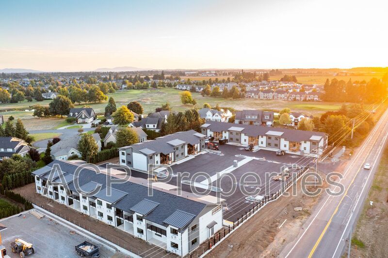 665 E Badger Rd Unit 2 Baths Available Now!, Lynden, WA 98264 Condo for Rent in Lynden, WA