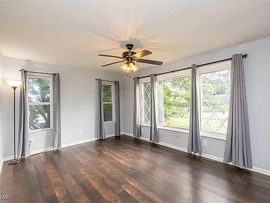 Foto del edificio - 5222 W 83rd St